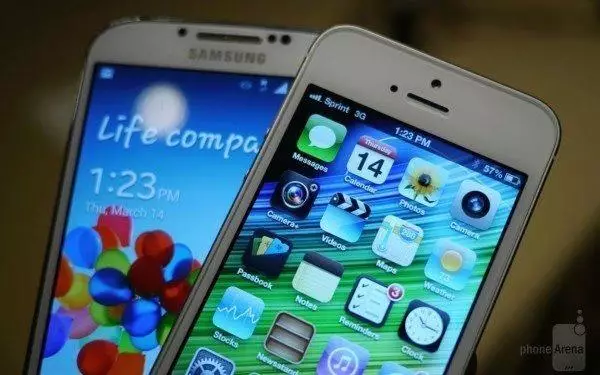 galaxy-s-4-vs-iphone-5