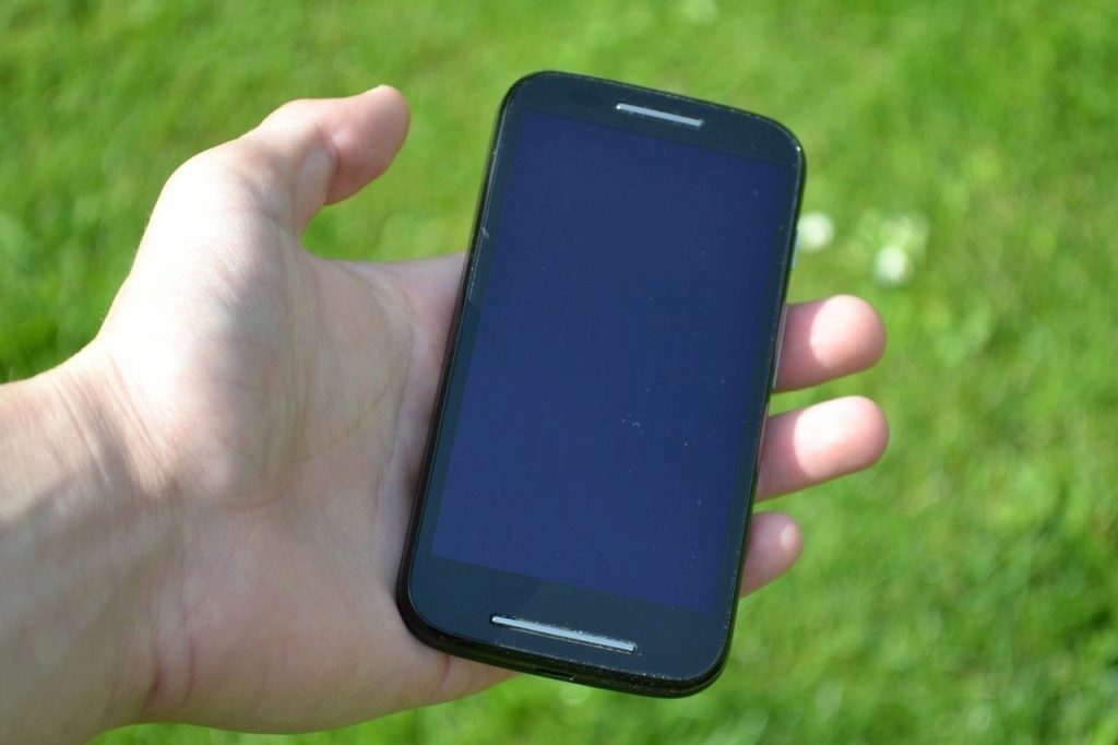 motorola moto e predni strana 6