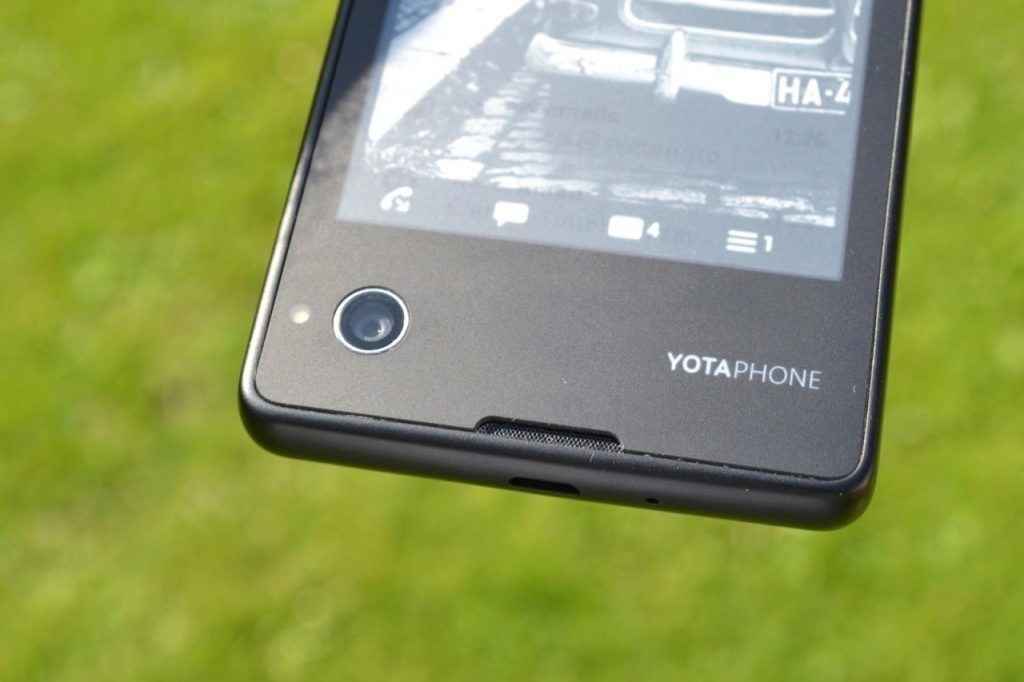 yotaphone c9660 zadni fotoaparat 1