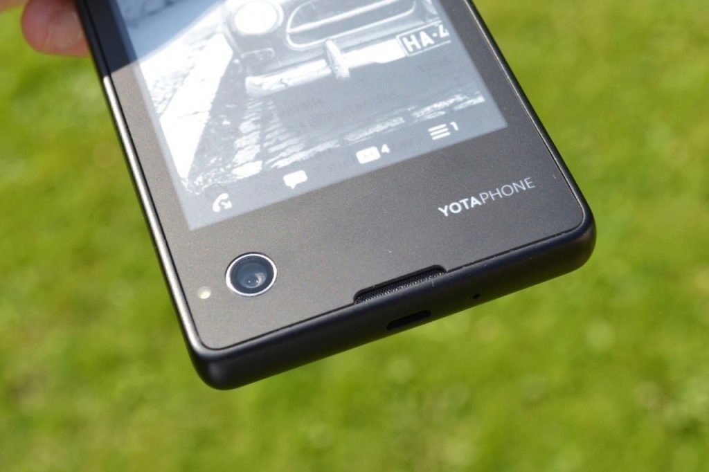 yotaphone c9660 zadni fotoaparat 2