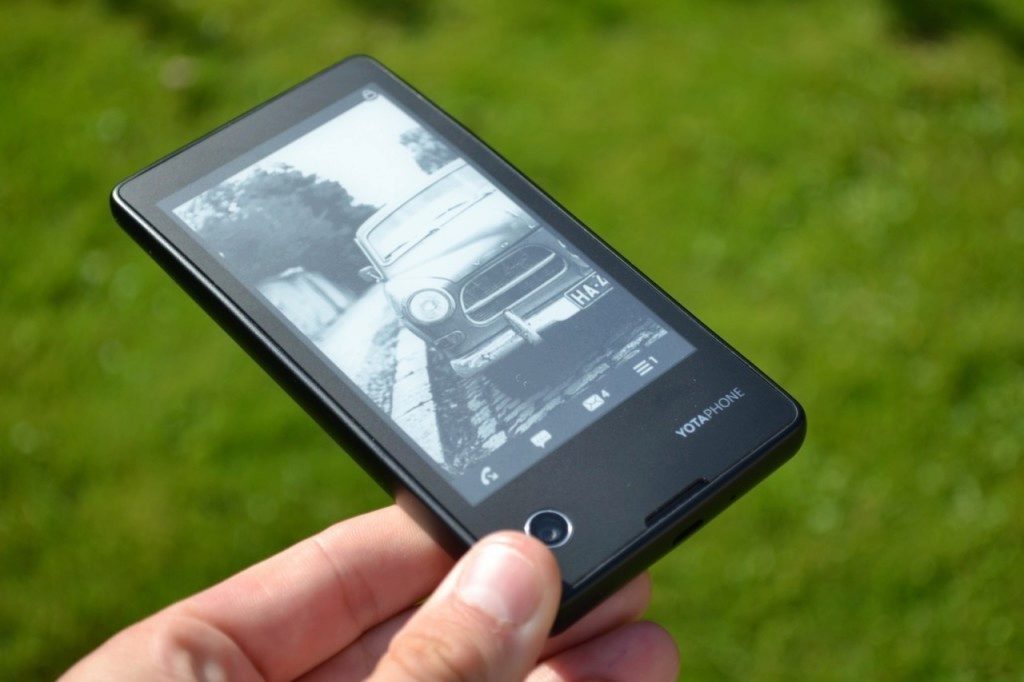 yotaphone c9660 zadni strana 6