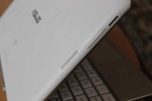 Asus Transformer Pad - hlasitost a reproduktor