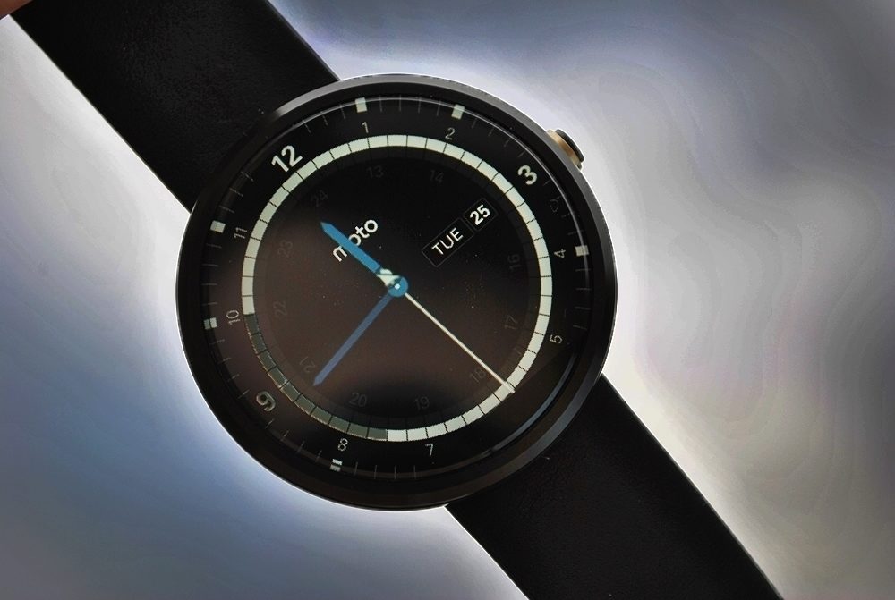 motorola moto 360 pohled zepredu