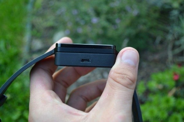 Micro USB konektor na dokovací stanici