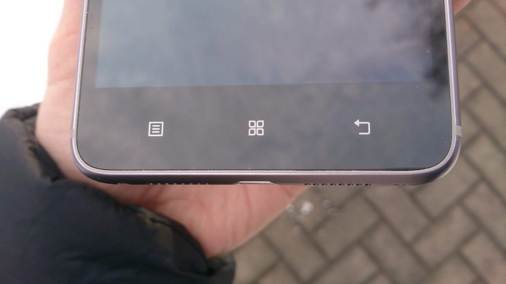 Lenovo S90 senzorová tlačítka