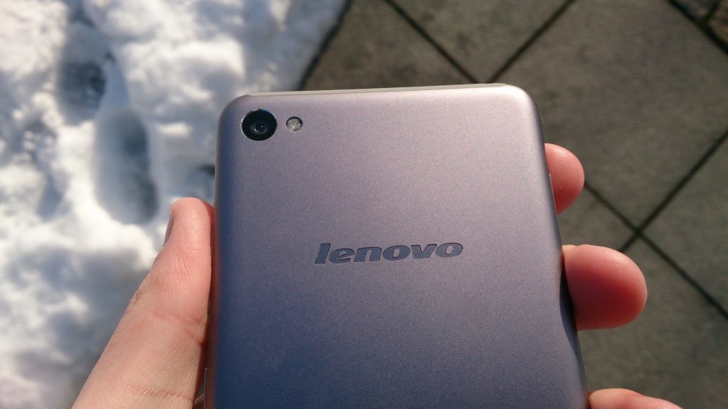Lenovo S90 zadní blesk přisvětlovací dioda
