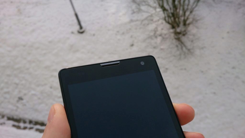 honor 3c přední strana led senzory reproduktor1