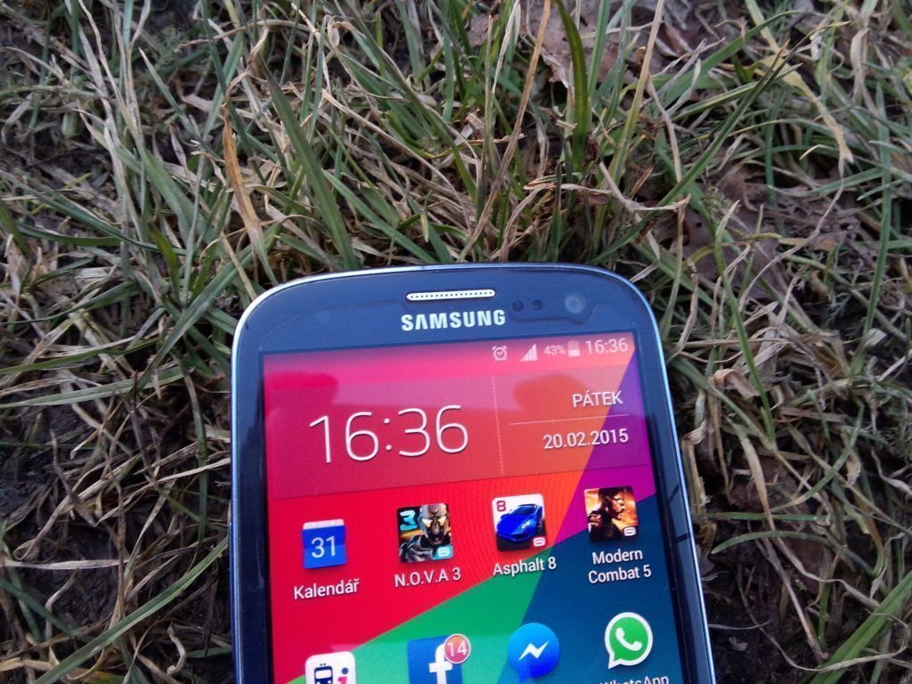 samsung galaxy s3 neo reproduktor pro volání notifikační dioda přední fotoaparát senzory