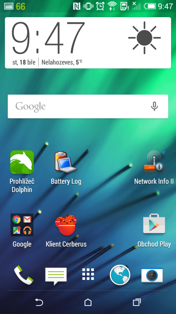 HTC Desire 620 prostředí systému Android 4.4.4 domácí obrazovka