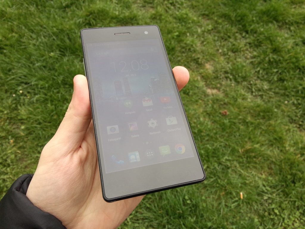 Leagoo Lead 2 přední strana telefonu1