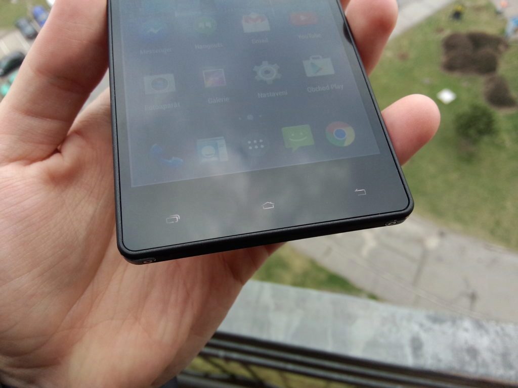 Leagoo Lead 2 senzorová tlačítka1