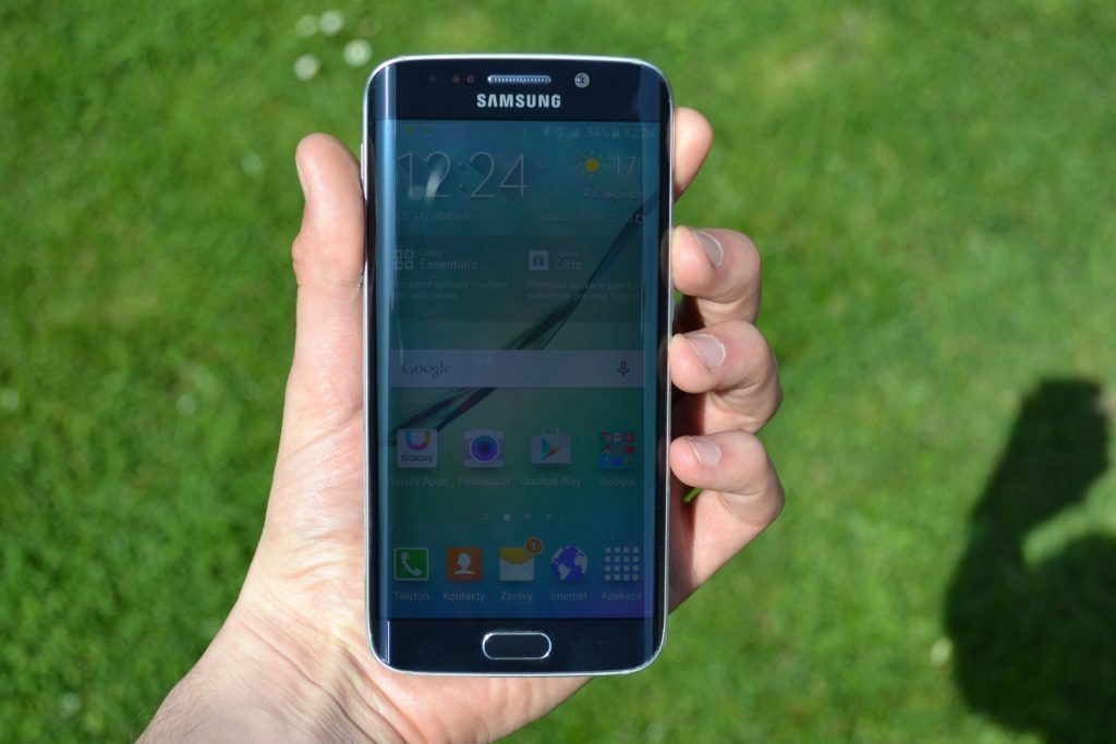 Samsung Galaxy S6 Edge konstrukce 3