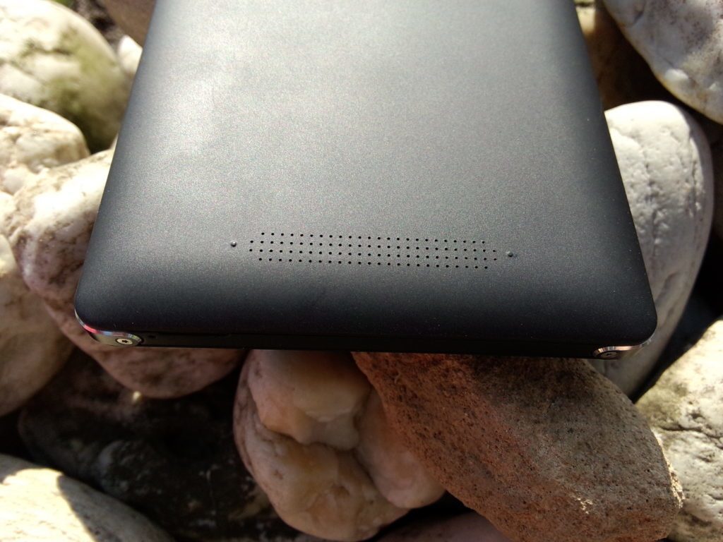 Leagoo Elite 2 zadní reproduktor1