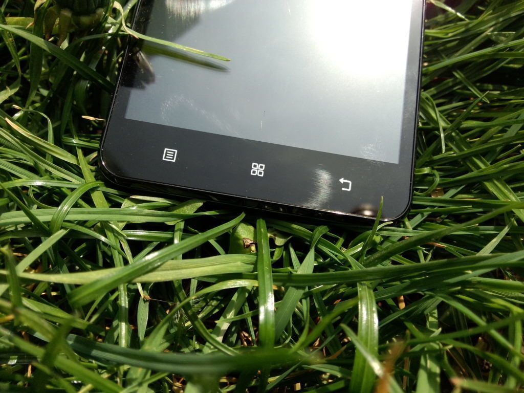 Lenovo A5000 senzorová tlačítka
