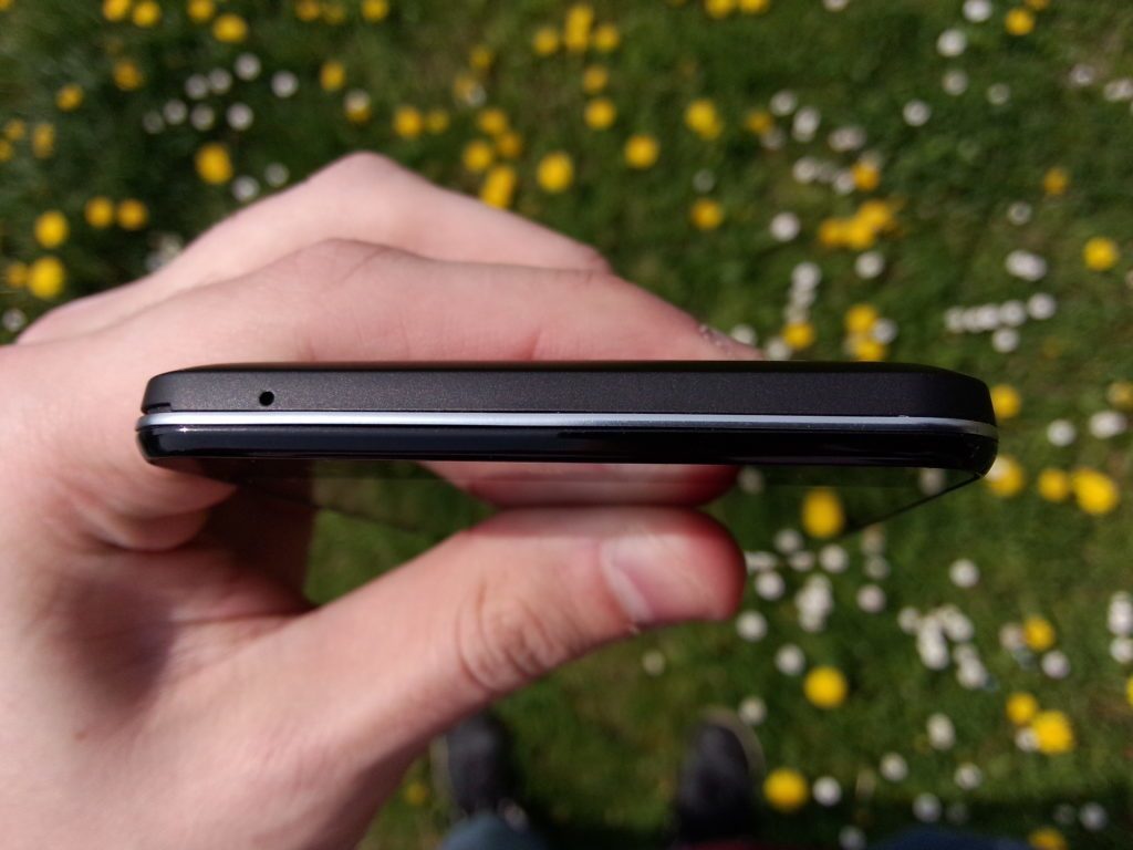 Lenovo A5000 spodní rám telefonu