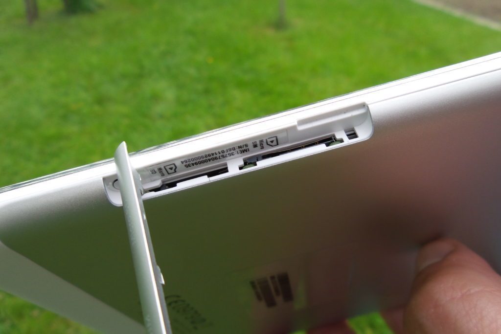 Huawei MediaPad T1 sloty