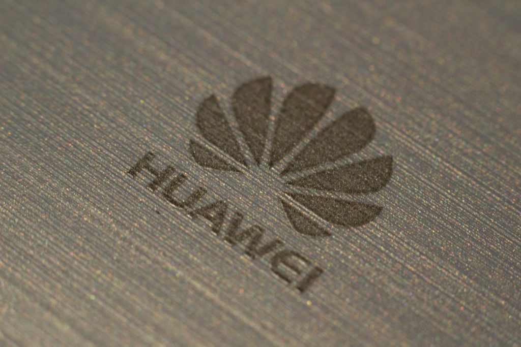 Huawei P8 Lite logo