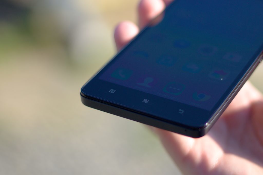 Lenovo A7000 klávesy