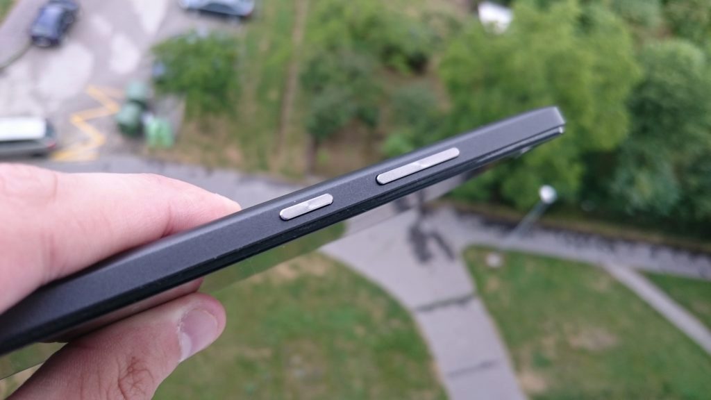 Lenovo P90 kolébka hlasitosti vypínací tlačítko