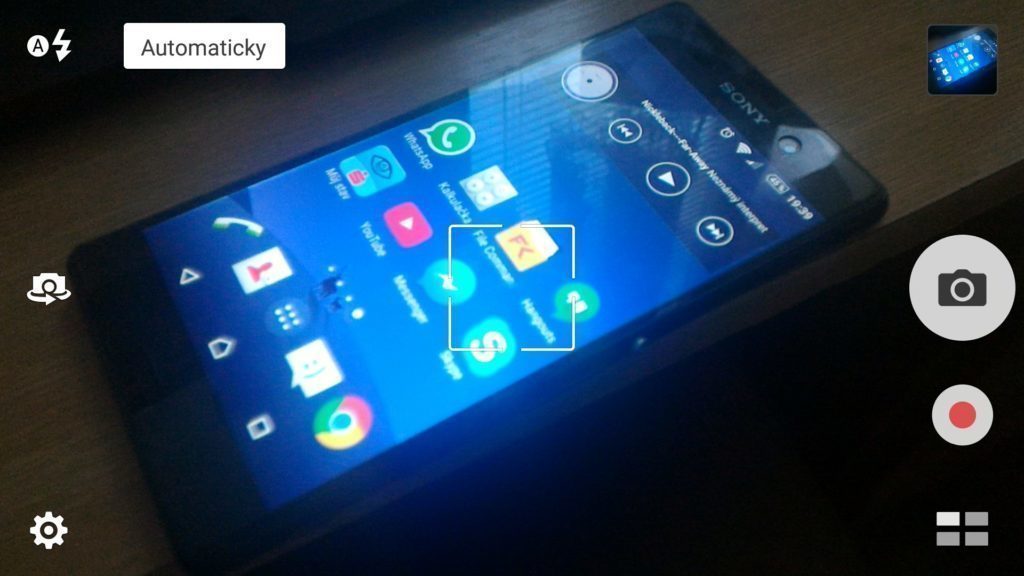Asus Zenfone 2 fotoaparát základní obrazovka