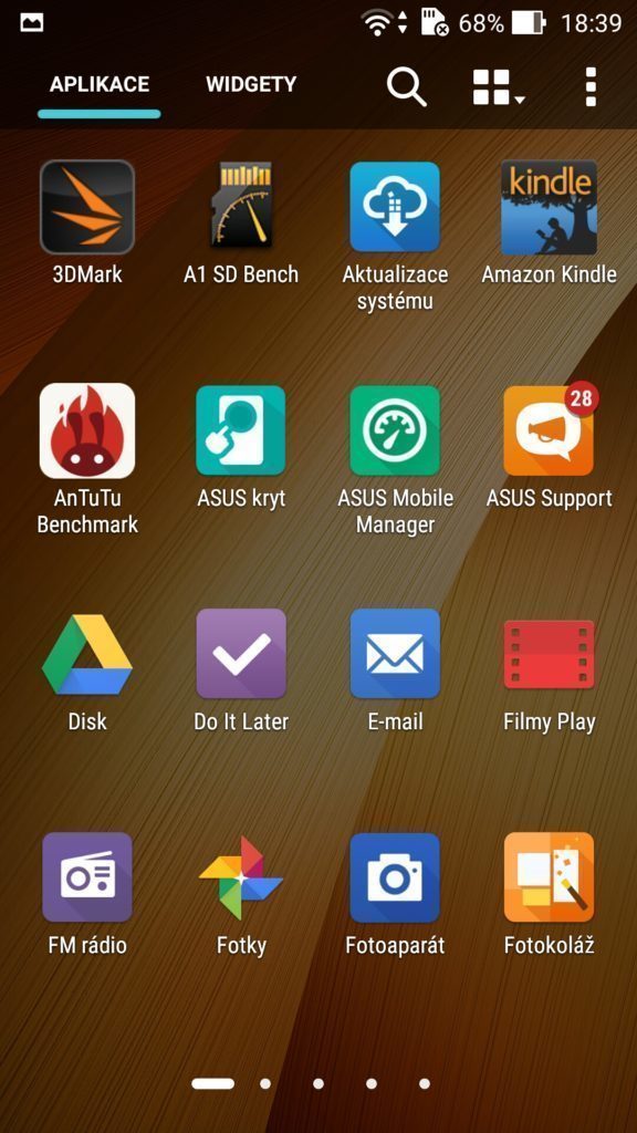 Asus Zenfone 2 hlavní nabídka aplikací