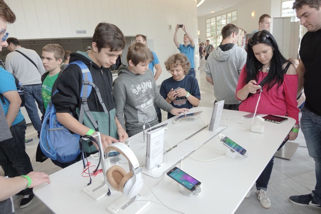Alza Android RoadShow 2015 Brno Samsung 1