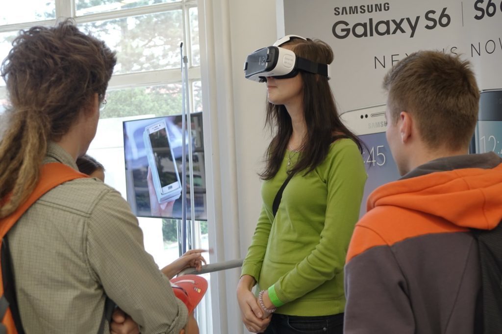 Alza Android RoadShow 2015 Brno Samsung 2