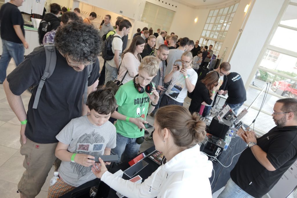Alza Android RoadShow 2015 Brno creative 2