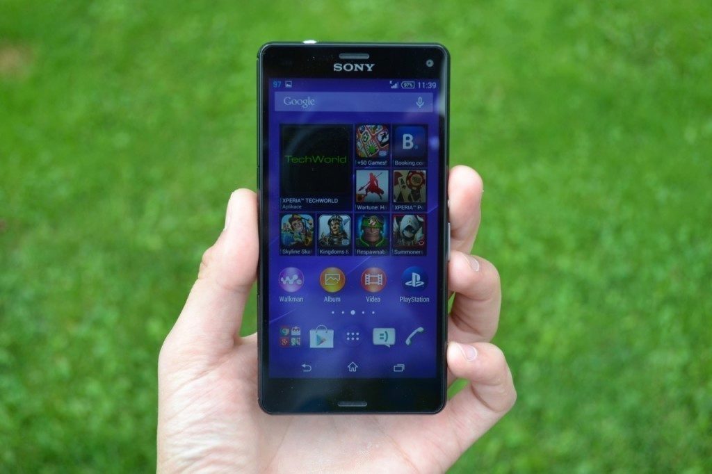 sony xperia z3 compact predni strana telefonu 4