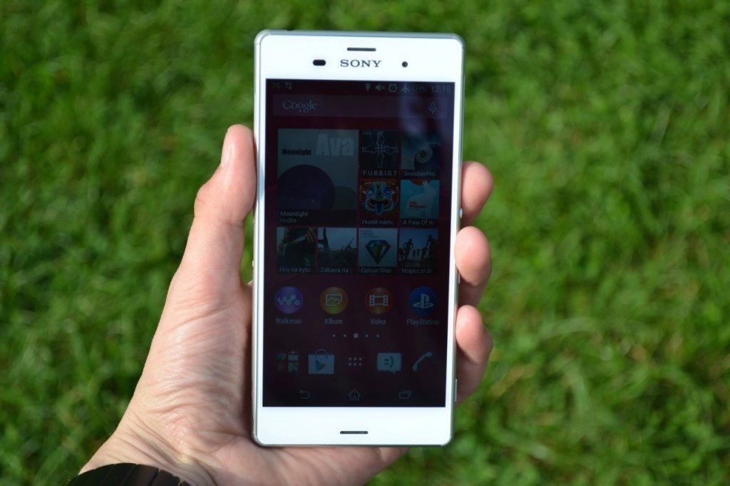 sony xperia z3 predni strana telefonu 71