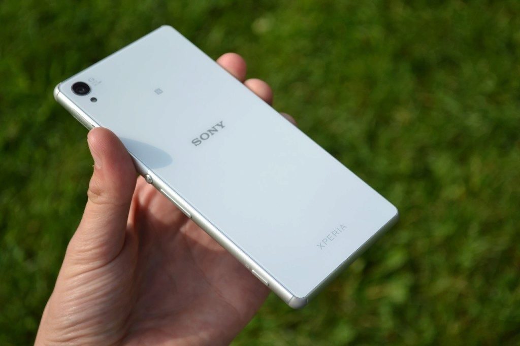 sony xperia z3 zada telefonu 4