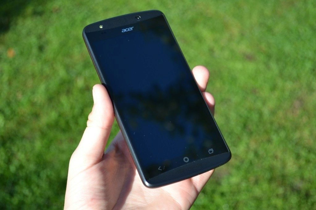 acer liquid e700 predni strana telefonu 4