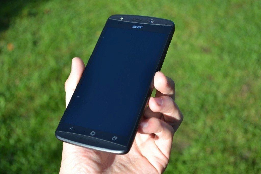 acer liquid e700 predni strana telefonu 5
