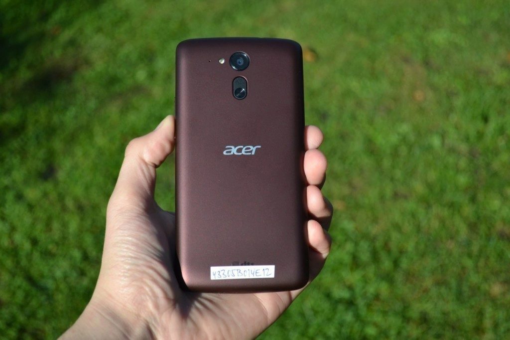 acer liquid e700 zadni strana telefonu 2