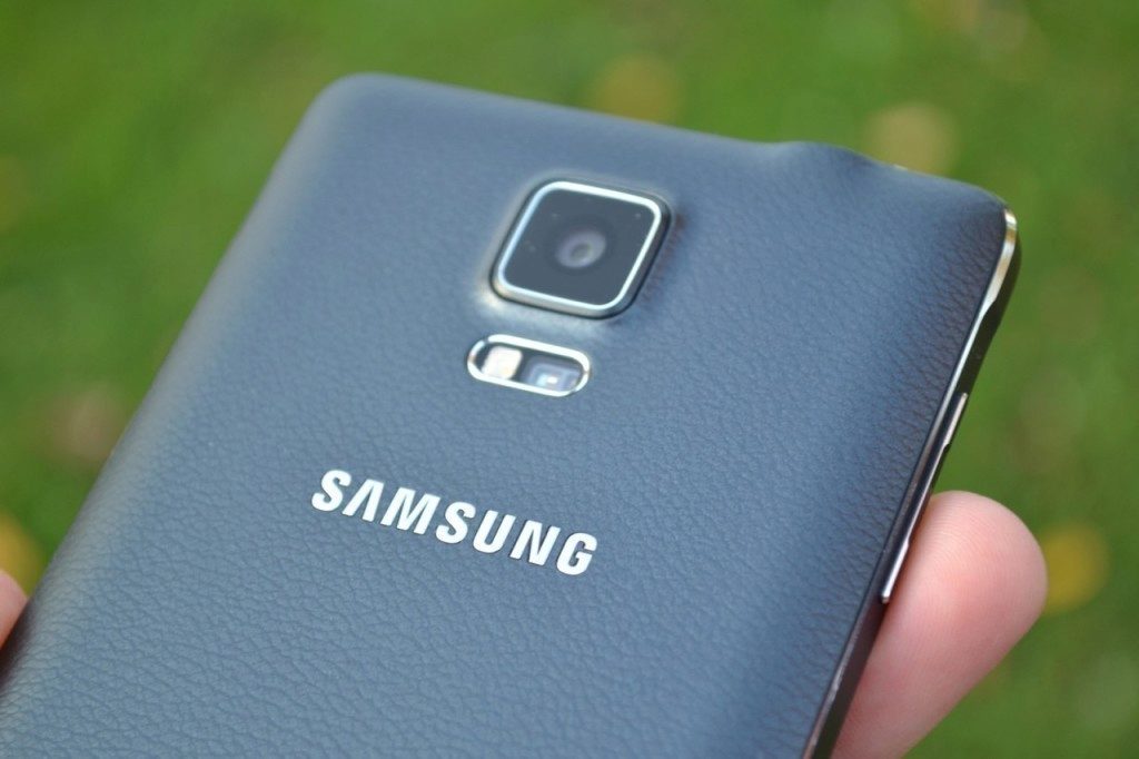 samsung galaxy note 4 zadni objektiv senzory 1