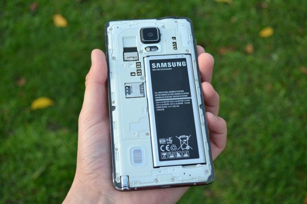 samsung galaxy note 4 zadni strana bez krytu 1