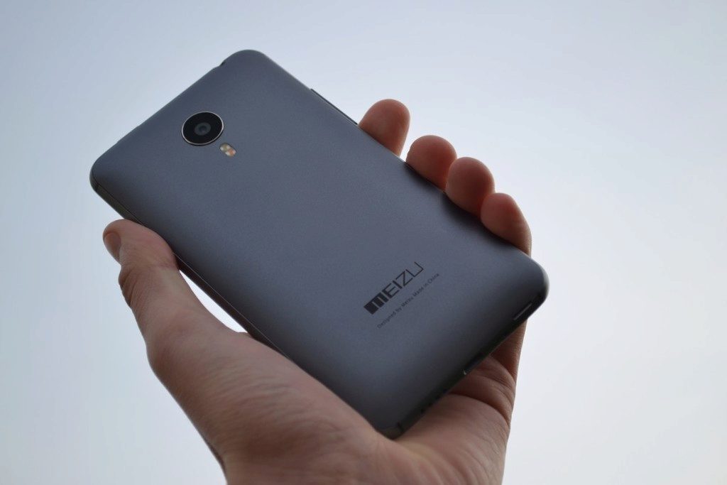 Meizu MX4 pohled zezadu