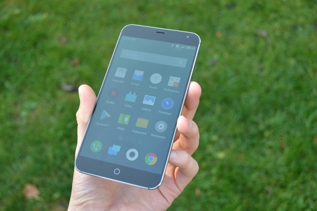 Meizu MX4 přední strana telefonu 5