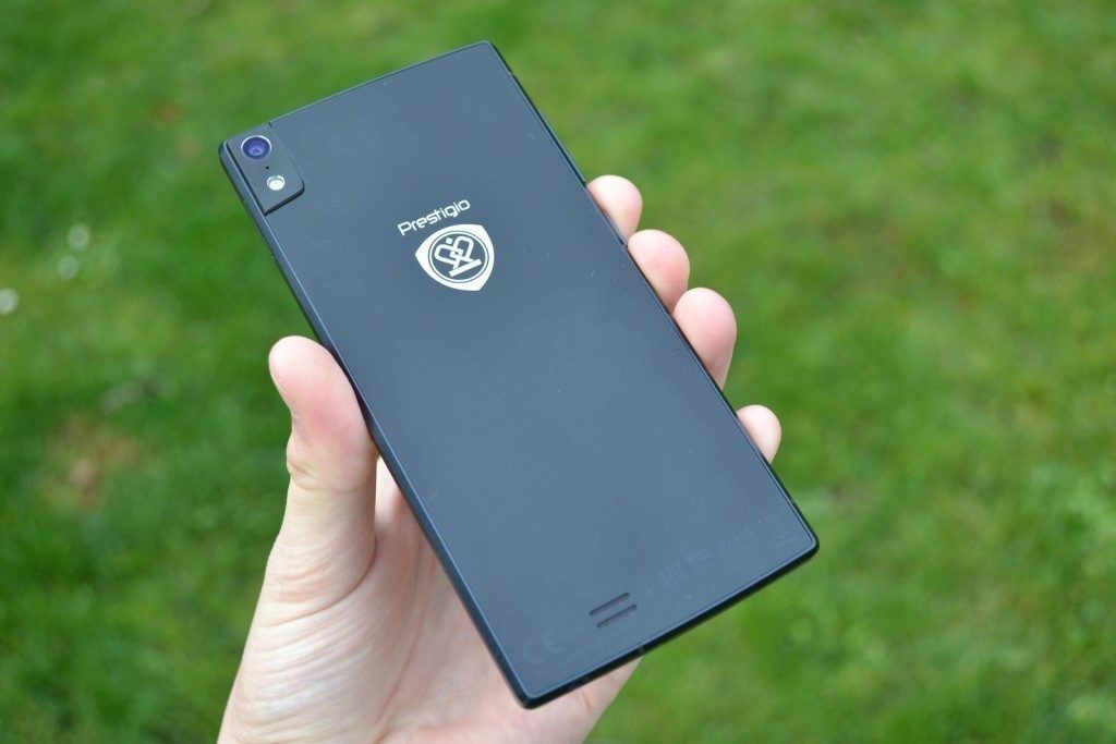 Prestigio Grace zadní část telefonu 1