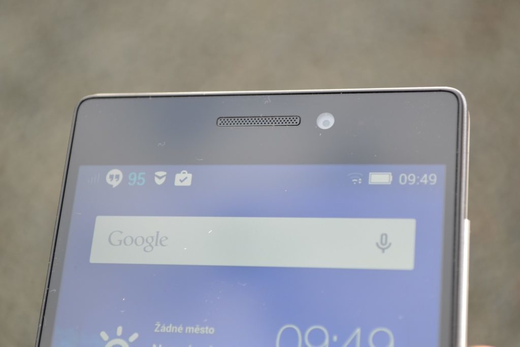 Lenovo Vibe X2 objektiv přední kamery