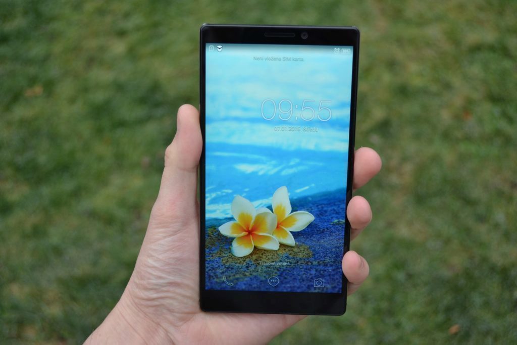 Lenovo Vibe Z2 Pro displej 2