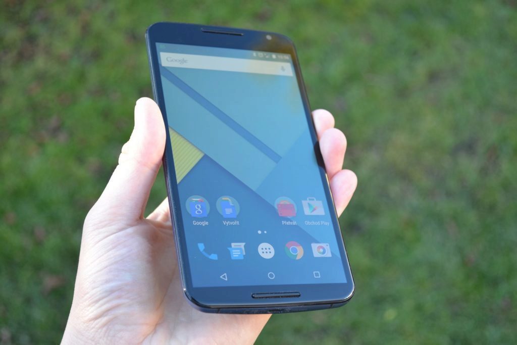 Nexus 6 přední strana telefonu 3