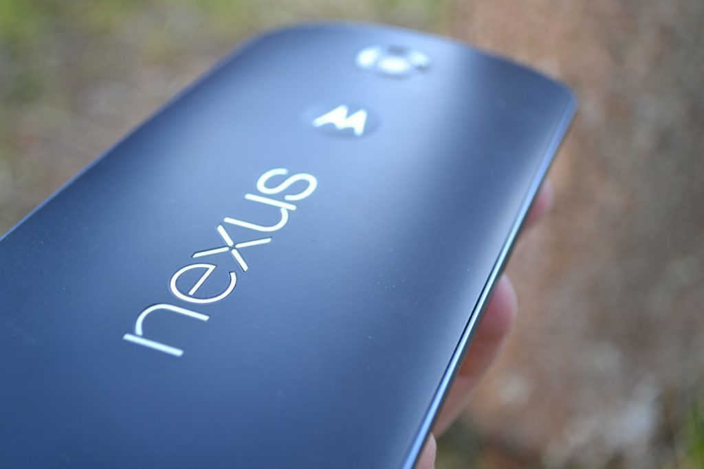 Nexus 6 v trávě konstrukce 5