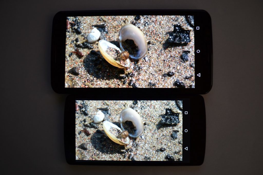 Nexus 6 vs. Nexus 5 srovnání displej 1