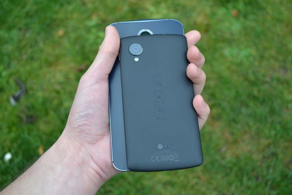 Nexus 6 vs. Nexus 6 srovnání konstrukce 19