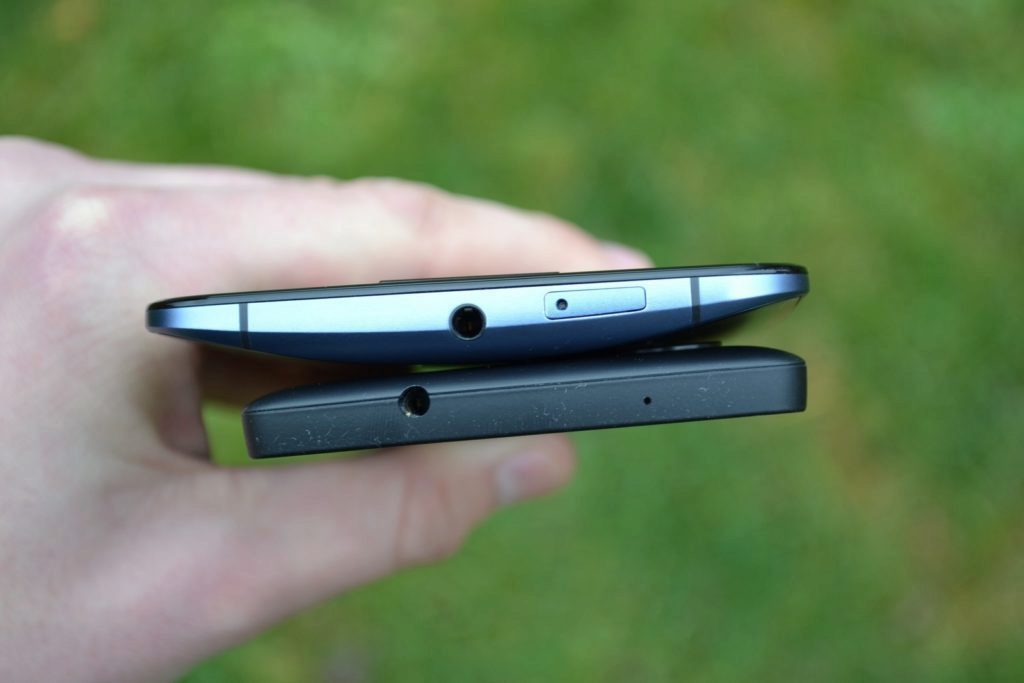 Nexus 6 vs. Nexus 6 srovnání konstrukce 27