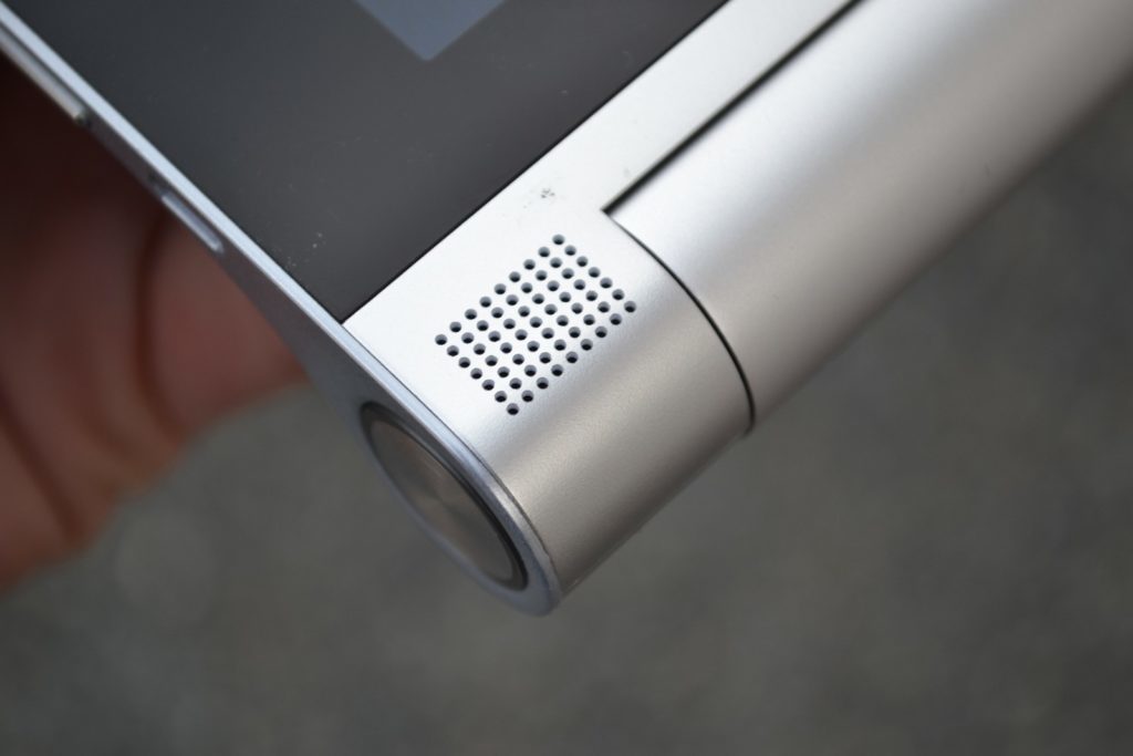 Lenovo Yoga 2 8 reproduktor 2