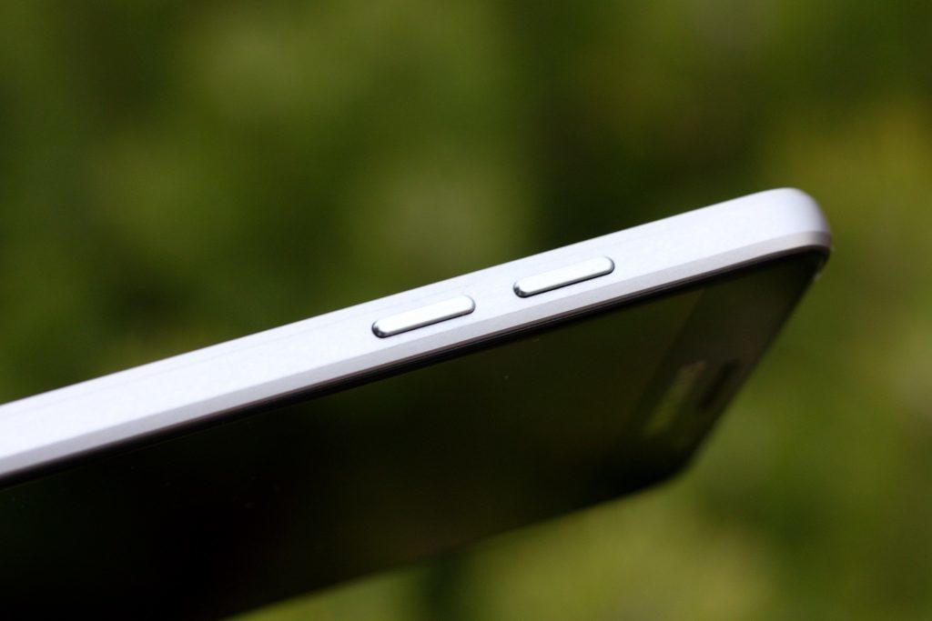 Samsung Galaxy A5 2016 bok 2