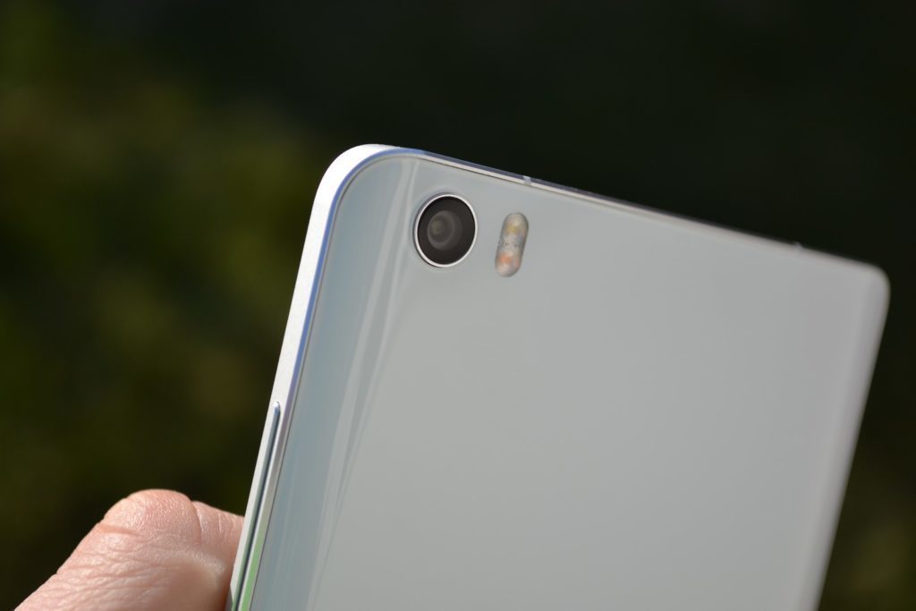 Xiaomi Mi Note konstrukce telefonu 20