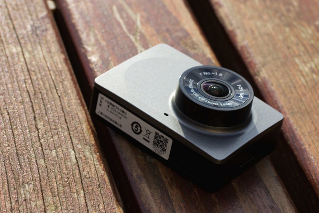 Xiaomi Yi Dash Camera přední strana 1